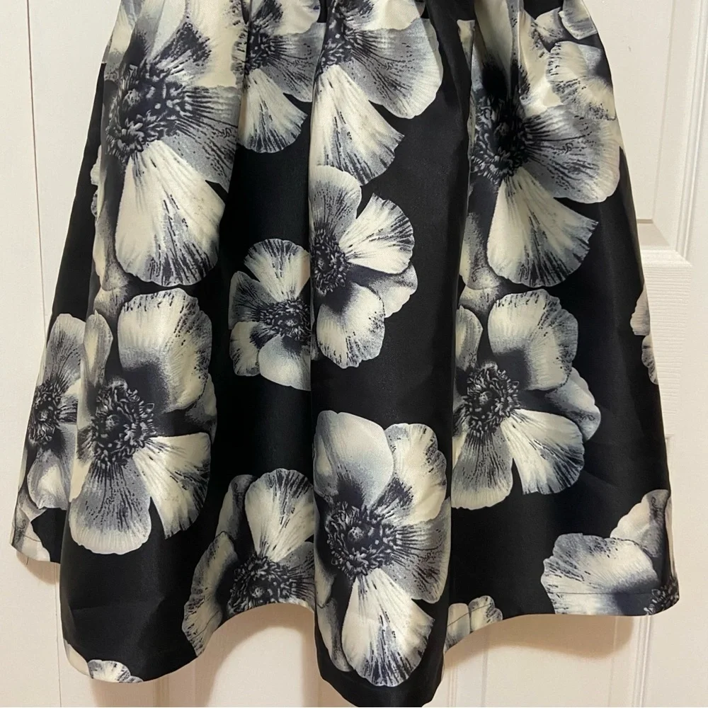 Chi Chi Black and White Pin Up 50s Floral Flare Crinoline Mini Dress Size 6 - Picture 6 of 11